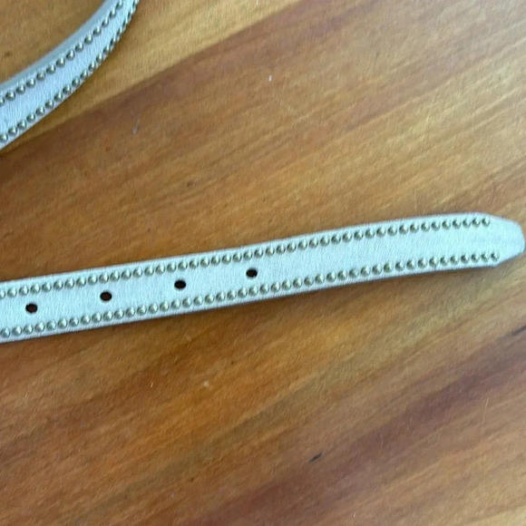 NWT BANANA REPUBLIC women’s sand suede belt size small gold oval buckle - Picture 4 of 7